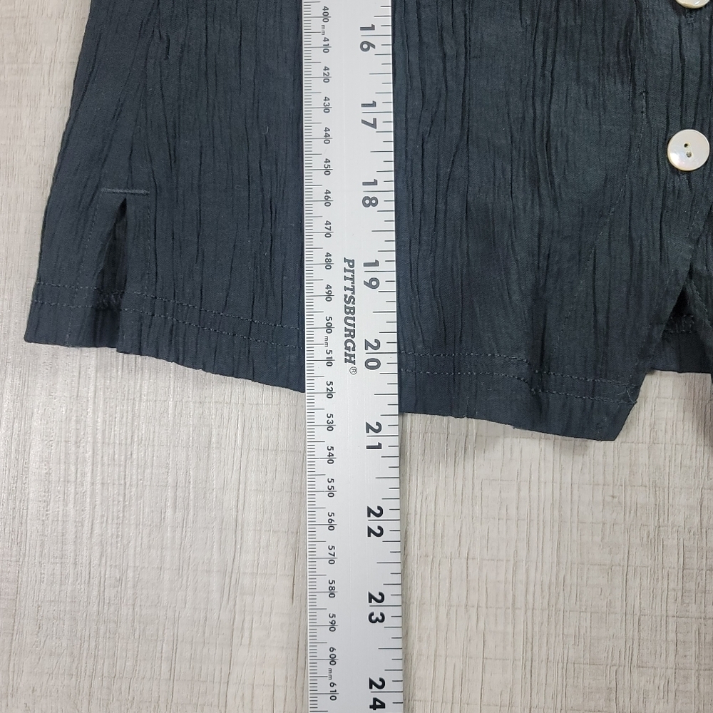 Madewell Notched V-Neck Button-Up Top True Black - Picture 8 of 9
